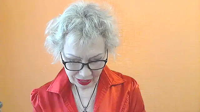 Snapshot of NessyJenixs chatting on May 16, 6:21 am NessyJenixs online show from May 16, 6:21 am
