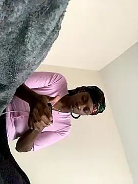 Snapshot of theprettysoles chatting on November 29, 9:29 pm theprettysoles online show from November 29, 9:29 pm