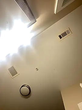 Snapshot of theprettysoles chatting on December 4, 3:43 pm theprettysoles online show from December 4, 3:43 pm