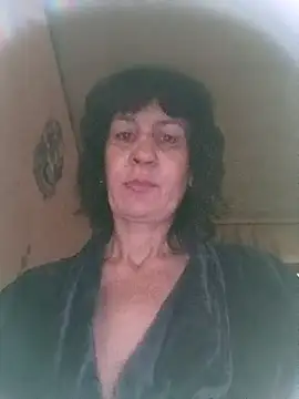 Snapshot of Laura_Kiss chatting on May 11, 5:35 am Laura Kiss online show from May 11, 5:35 am