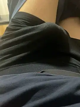 Snapshot of hirojapan2025 chatting on September 15, 12:27 pm hirojapan2025 online show from September 15, 12:27 pm