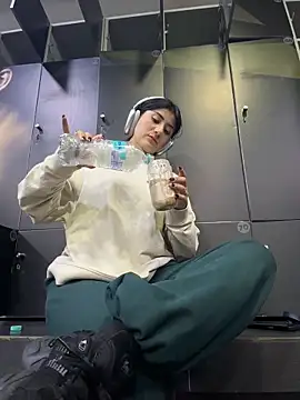 fiorella paris online show from March 17, 2:09 pm