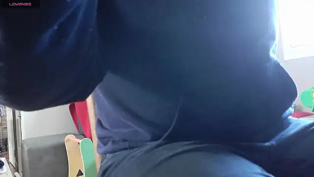 Snapshot of IndienTiger chatting on October 24, 11:17 am IndienTiger online show from October 24, 11:17 am