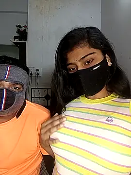 Snapshot of Love-N chatting on November 25, 8:53 pm Love-N online show from November 25, 8:53 pm