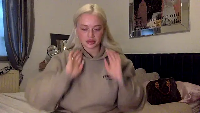 blissdimicco online show from January 23, 12:19 pm