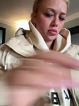 blissdimicco online show from February 7, 2:32 pm