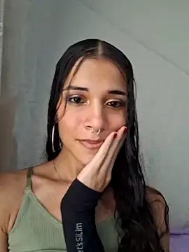Snapshot of novinhatransexy chatting on June 16, 5:59 pm novinhatransexy online show from June 16, 5:59 pm