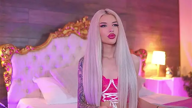 Snapshot of Juicy_Jessye chatting on March 18, 8:26 pm Juicy Jessye online show from March 18, 8:26 pm