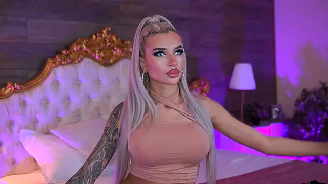 Snapshot of Juicy_Jessye chatting on September 13, 7:35 pm Juicy Jessye online show from September 13, 7:35 pm