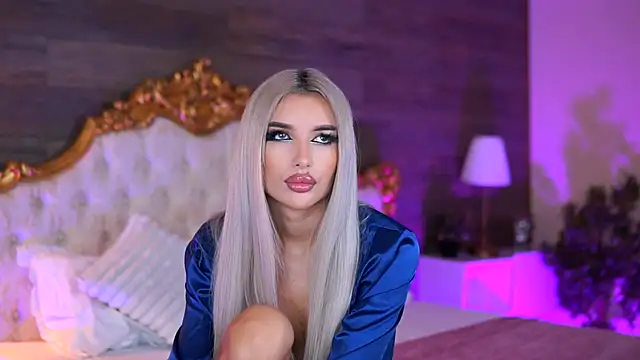 Snapshot of Juicy_Jessye chatting on September 24, 7:50 pm Juicy Jessye online show from September 24, 7:50 pm