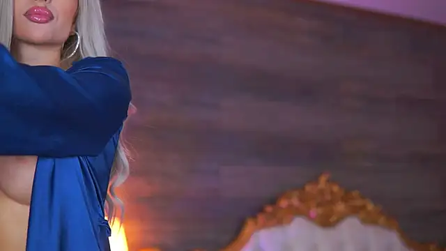 Snapshot of Juicy_Jessye chatting on October 20, 7:58 pm Juicy Jessye online show from October 20, 7:58 pm