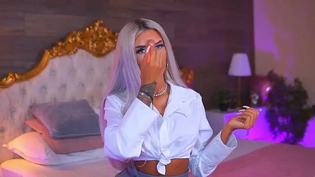 Juicy Jessye online show from June 9, 7:47 pm