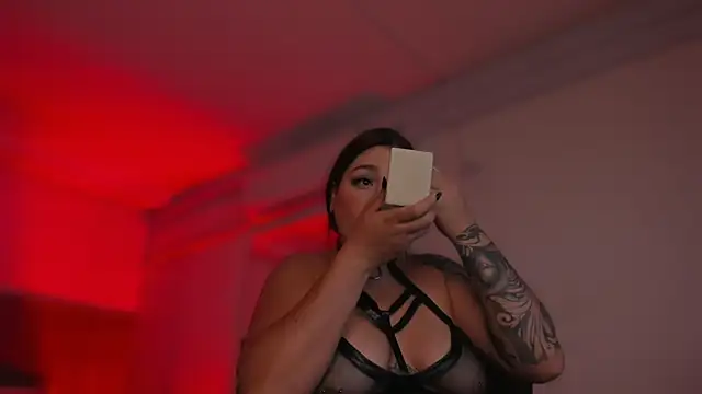 Snapshot of bonnieAn chatting on November 15, 11:18 am bonnieAn online show from November 15, 11:18 am