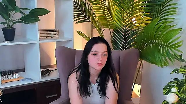 GladysHewell online show from January 27, 5:15 pm