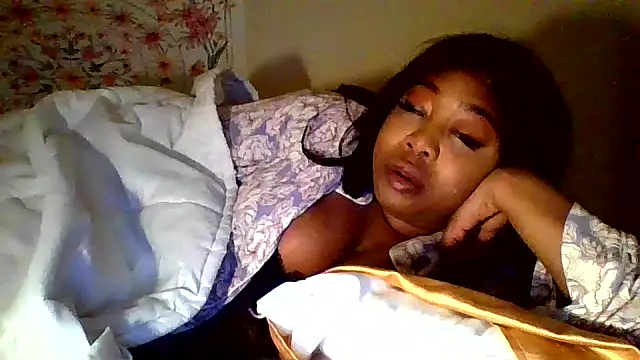 angeliquebelcali online show from October 14, 7:09 am