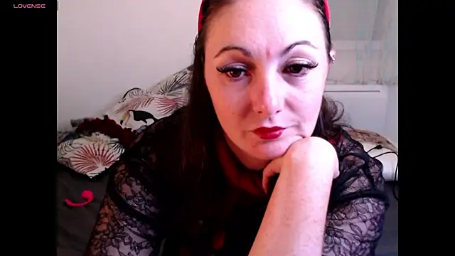 Snapshot of AdorahB3ll3 chatting on September 8, 7:02 pm AdorahB3ll3 online show from September 8, 7:02 pm