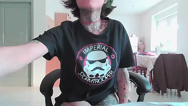 serena  vedette online show from February 17, 2:04 pm