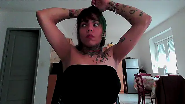 serena  vedette online show from February 25, 8:14 am