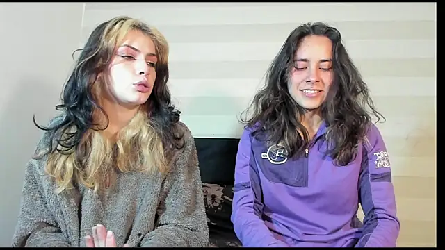 Snapshot of onix_bl4ck chatting on November 29, 5:32 am onix bl4ck online show from November 29, 5:32 am