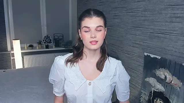 Snapshot of FloraDobb chatting on January 28, 7:32 pm FloraDobb online show from January 28, 7:32 pm