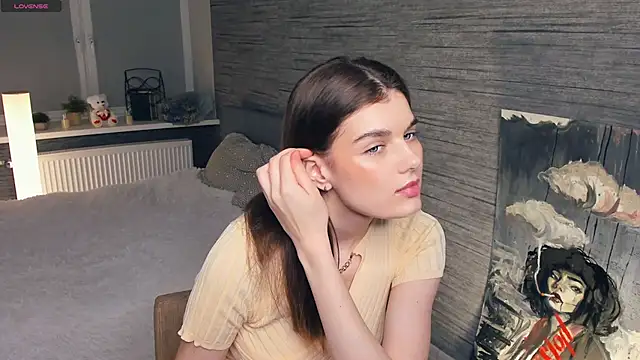 Snapshot of FloraDobb chatting on February 27, 11:15 pm FloraDobb online show from February 27, 11:15 pm