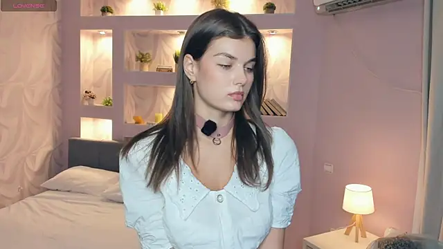 Snapshot of FloraDobb chatting on September 14, 7:07 am FloraDobb online show from September 14, 7:07 am