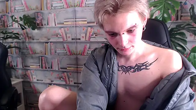 Snapshot of DemianEnglen chatting on March 20, 11:49 am DemianEnglen online show from March 20, 11:49 am