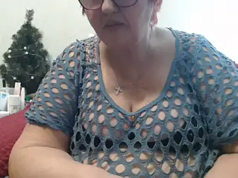 DeniseeRosea online show from March 7, 7:38 pm