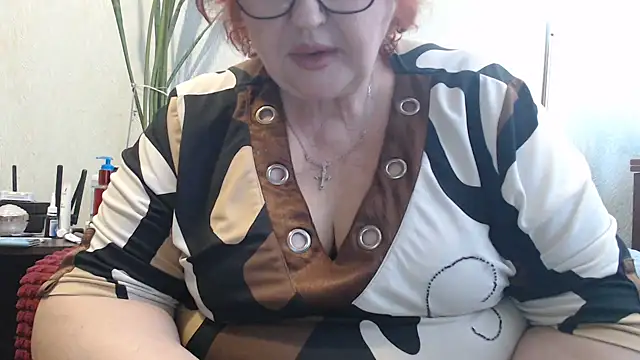 DeniseeRosea online show from March 28, 1:54 pm