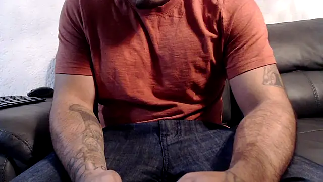 Snapshot of Str8_Soldier chatting on February 19, 12:11 pm Str8 Soldier online show from February 19, 12:11 pm