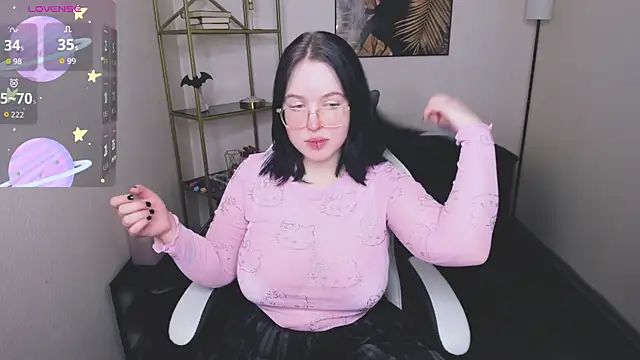 Snapshot of Manic_pixie_ chatting on December 4, 3:54 pm Manic pixie online show from December 4, 3:54 pm