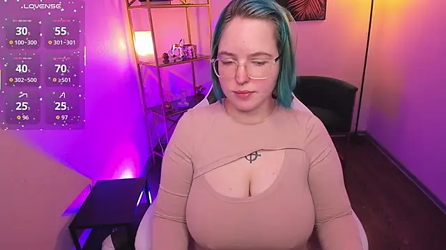 Manic pixie  online show from June 14, 3:25 pm