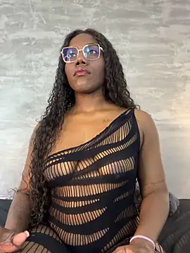 Alaia Colins online show from June 10, 12:33 am