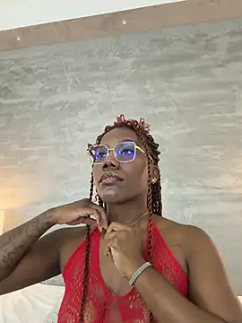 Alaia Colins online show from July 31, 11:59 pm