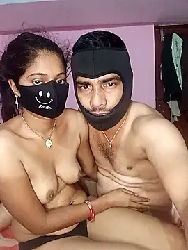 Snapshot of USHA_BHABHI chatting on June 1, 12:01 am USHA BHABHI online show from June 1, 12:01 am