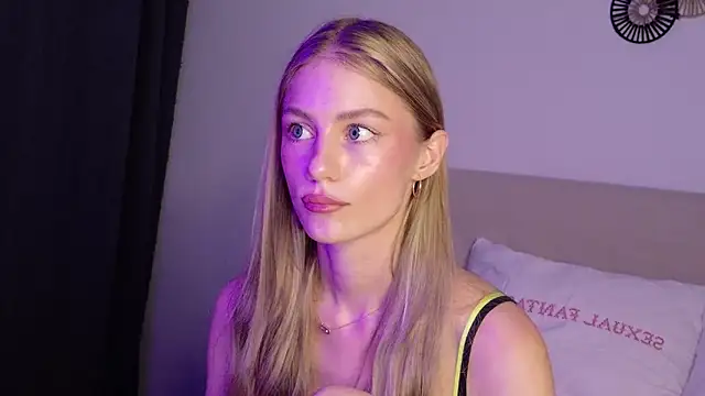GabriellaOlsen online show from July 22, 4:21 pm
