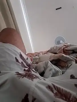 Snapshot of Trixboy201 chatting on December 16, 10:09 am Trixboy201 online show from December 16, 10:09 am