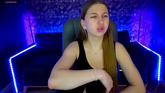 AureliaBliss  online show from February 21, 7:12 am