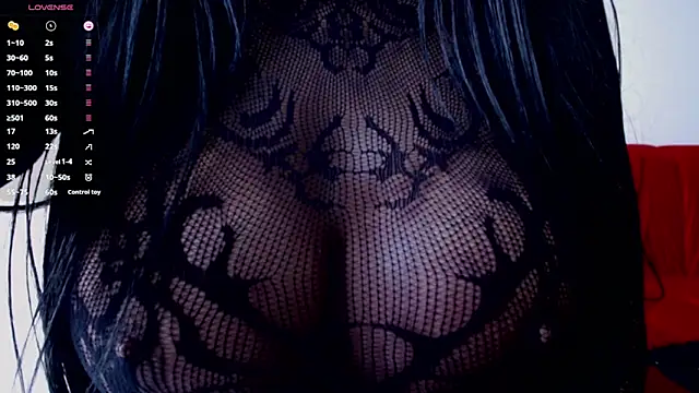 Snapshot of willow_boobs chatting on February 4, 10:24 pm willow boobs online show from February 4, 10:24 pm
