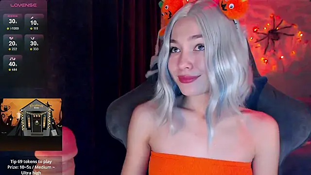 Ohmy Nora  online show from November 1, 1:57 pm