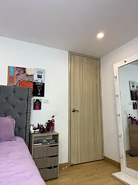 KarlaWild online show from October 3, 2:03 pm