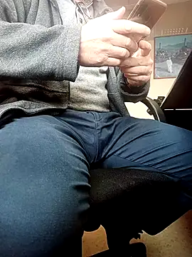 garibaldi1974 online show from November 11, 10:59 am