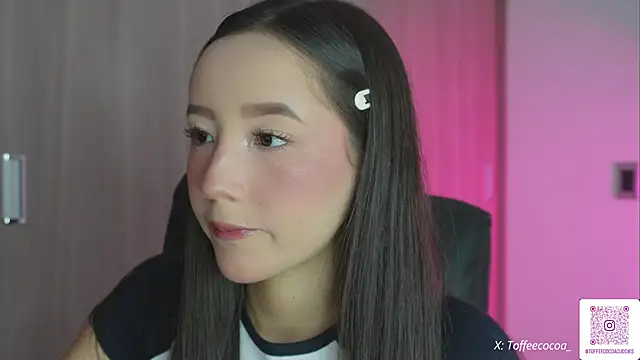 Snapshot of sophi_lii chatting on September 19, 9:15 pm sophi lii online show from September 19, 9:15 pm