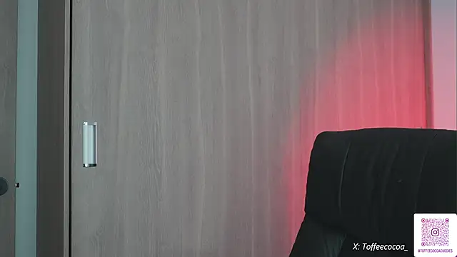 Snapshot of sophi_lii chatting on September 25, 4:54 pm sophi lii online show from September 25, 4:54 pm