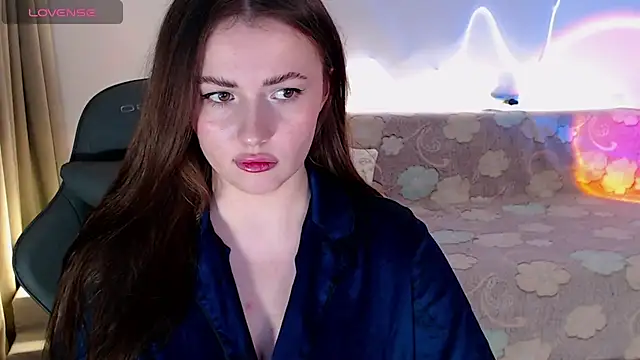 Snapshot of Ollie_James chatting on November 26, 10:44 pm Ollie James online show from November 26, 10:44 pm