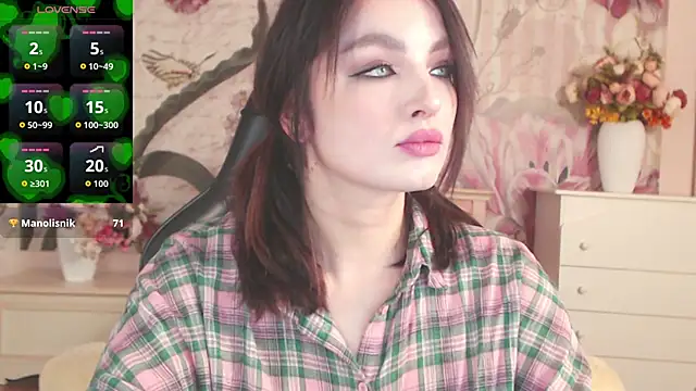 Snapshot of BritneyBarker chatting on November 26, 9:16 pm BritneyBarker online show from November 26, 9:16 pm