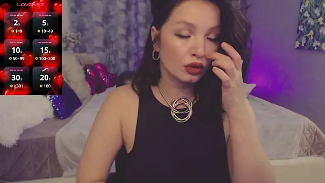 Snapshot of BritneyBarker chatting on July 23, 7:12 pm BritneyBarker online show from July 23, 7:12 pm