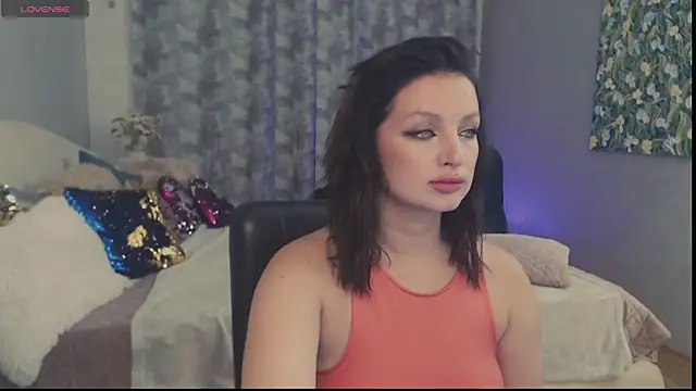 Snapshot of BritneyBarker chatting on July 24, 4:49 pm BritneyBarker online show from July 24, 4:49 pm