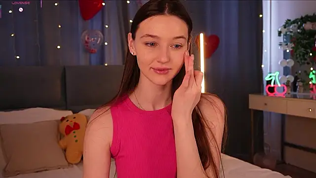 GeorginaDudley online show from February 18, 7:15 am