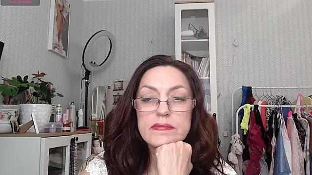 Soffya Soy online show from March 13, 1:18 pm